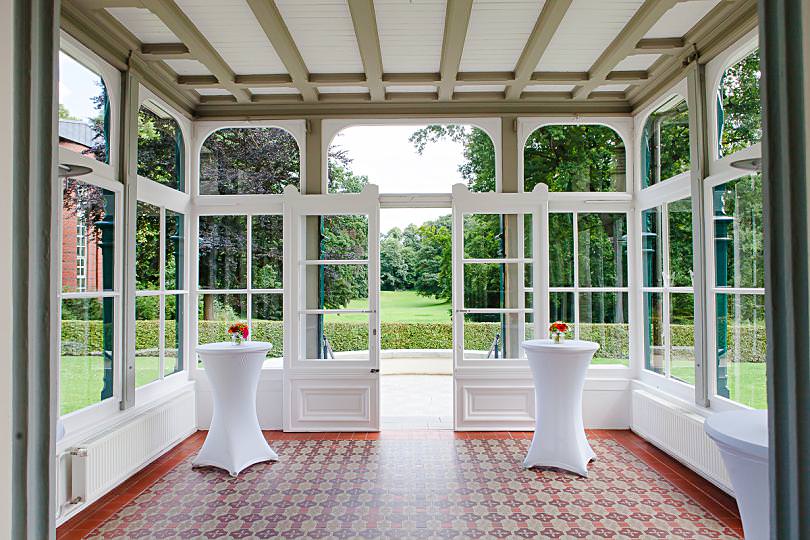 Berner Schloss Hochzeit Hamburg Wintergarten für Sektempfang und Empfang